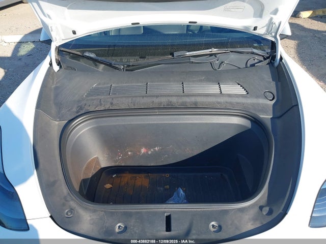 2022 TESLA MODEL Y 7SAYGAEE8NF523903 Photo 9