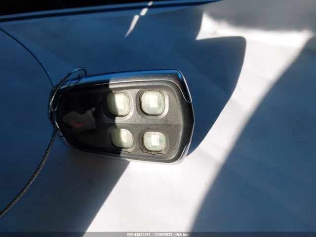 2017 CADILLAC XT5 1GYKNBRS4HZ136157 Photo 10