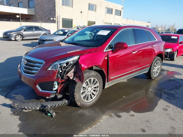 2017 CADILLAC XT5 1GYKNBRS4HZ136157 Photo 1