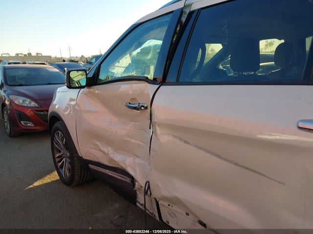 1FM5K8HT4JGB31594 Ford Explorer Platinum