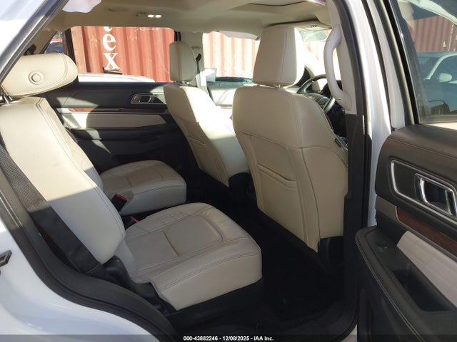 1FM5K8HT4JGB31594 Ford Explorer Platinum