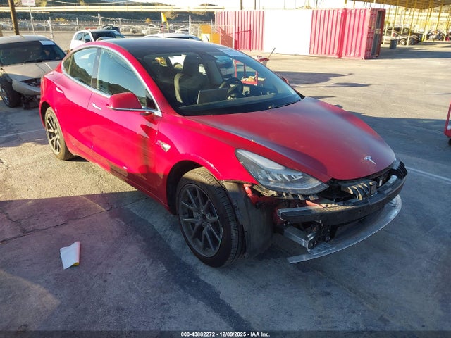 2018 TESLA MODEL 3 5YJ3E1EA1JF061804 Photo 0