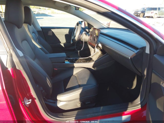 2018 TESLA MODEL 3 5YJ3E1EA1JF061804 Photo 4