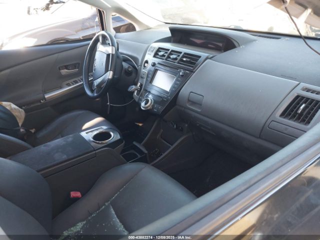 2014 TOYOTA PRIUS V JTDZN3EU6EJ013942 Photo 4