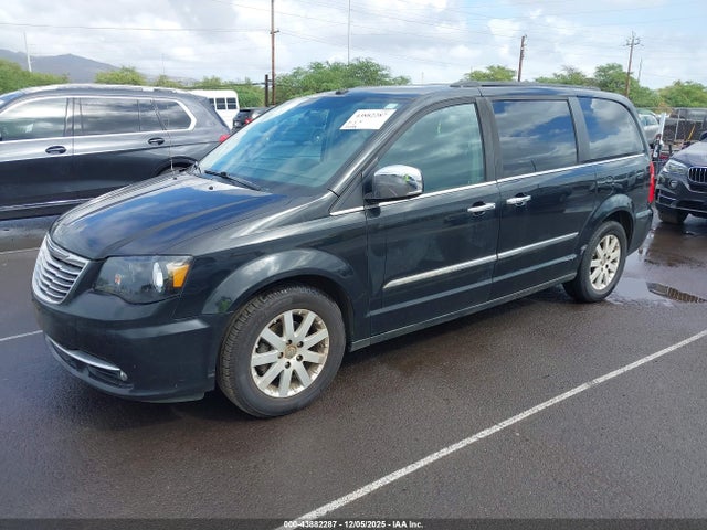 2011 Chrysler Town & Country Touring-l მანქანა იყიდება აუქციონზე, vin: 2A4RR8DG5BR803649, აუქციონის ნომერი: 43882287