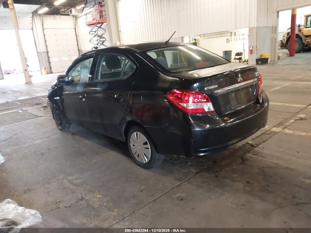2017 MITSUBISHI MIRAGE G4 ML32F3FJ7HHF12303 Photo 2