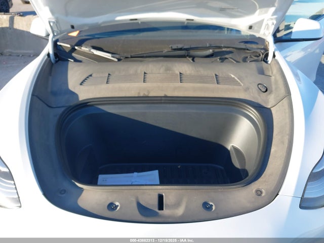 2022 TESLA MODEL Y 7SAYGAEE5NF433477 Photo 9