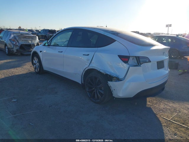 2022 TESLA MODEL Y 7SAYGAEE5NF433477 Photo 2