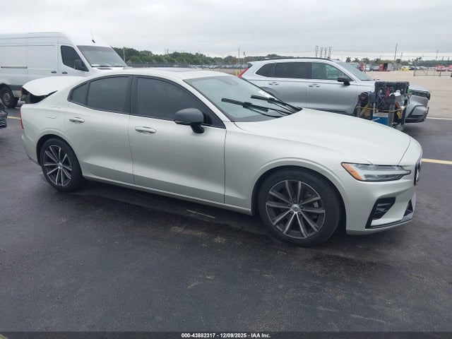 2021 VOLVO S60 7JR102TZ5MG112477