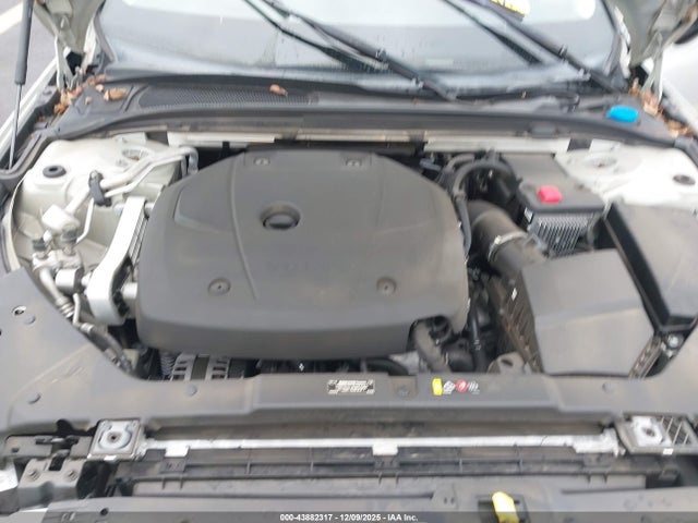 2021 VOLVO S60 7JR102TZ5MG112477 Photo 9