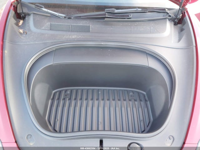 2024 TESLA MODEL 3 5YJ3E1EB5RF821303 Photo 9