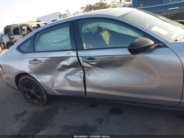 1HGCY1F42SA025518 Honda ACCORD SE