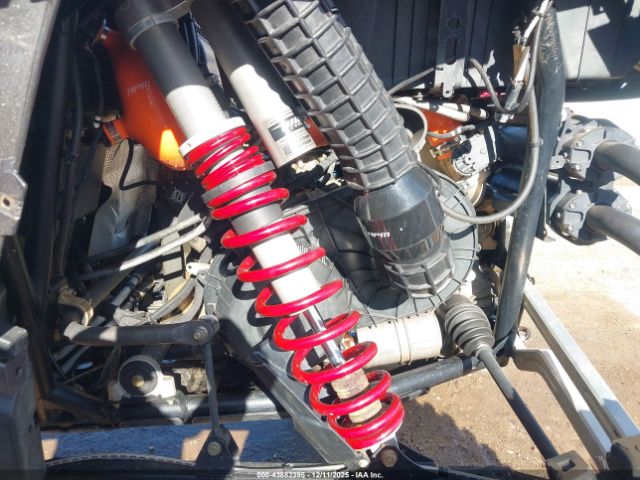 2019 POLARIS RZR 3NSVFE926KF783141 Photo 8