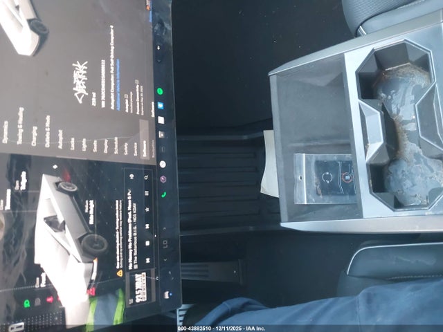 2025 TESLA CYBERTRUCK 7G2CEHED1SA069111 Photo 10