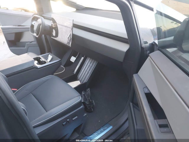 2025 TESLA CYBERTRUCK 7G2CEHED1SA069111 Photo 4