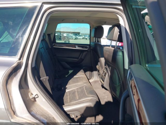 2012 VOLKSWAGEN TOUAREG WVGEK9BP2CD008530 Photo 7