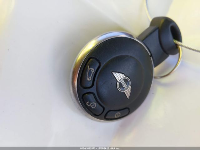 2016 MINI COUNTRYMAN WMWZC3C5XGWT08272 Photo 10