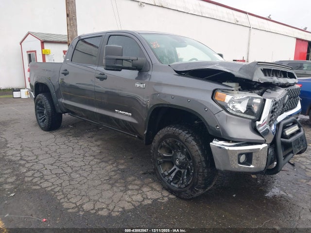 Toyota Tundra Sr5 2020 5TFDY5F10LX890597 головне зображення