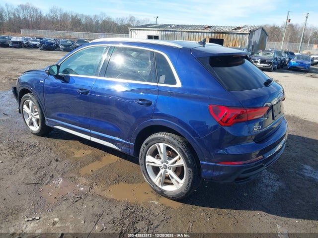 2023 AUDI Q3 WA1EECF3XP1052079 Photo 2