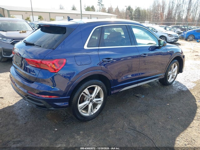 2023 AUDI Q3 WA1EECF3XP1052079 Photo 3