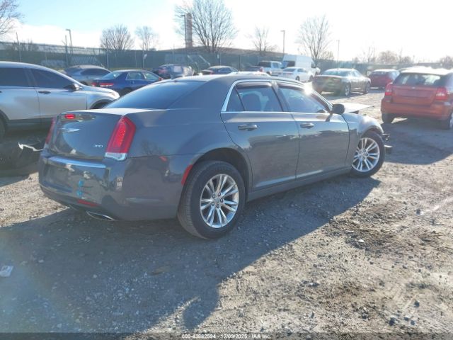 2018 CHRYSLER 300 2C3CCAAGXJH137566 Photo 3