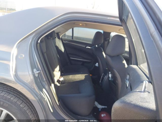 2018 CHRYSLER 300 2C3CCAAGXJH137566 Photo 7