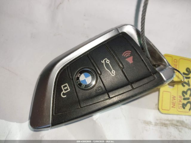 2019 BMW X6 5UXKU6C57KLP60465 Photo 10