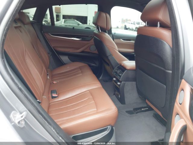 2019 BMW X6 5UXKU6C57KLP60465 Photo 7