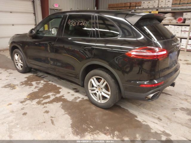 2016 PORSCHE CAYENNE WP1AA2A26GKA09943 Photo 2