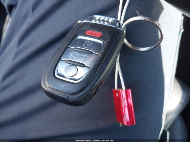 2011 AUDI A5 WAULFAFR0BA036272 Photo 10