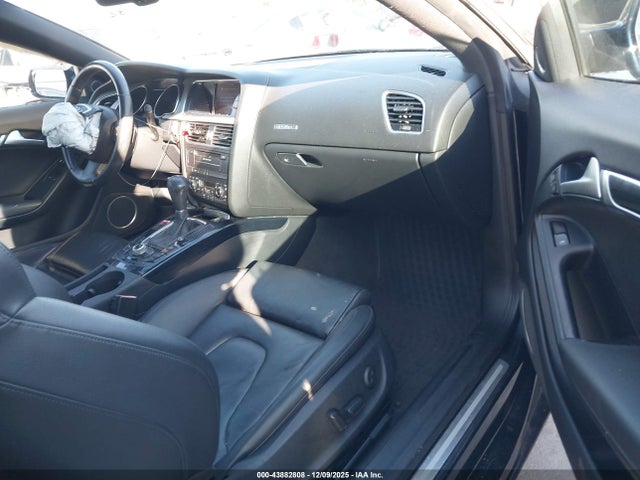 2011 AUDI A5 WAULFAFR0BA036272 Photo 4