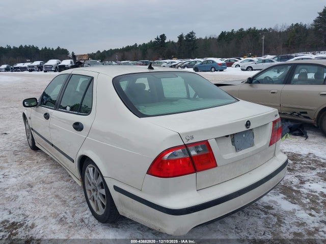 2004 SAAB 9-5 YS3EH49G143002438 Photo 2