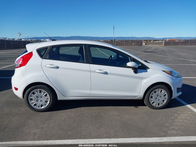 3FADP4TJ7HM102659 Ford FIESTA S