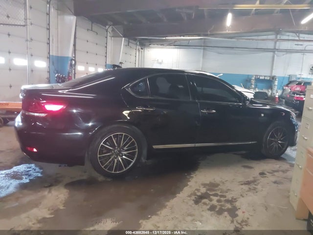Auction sale of the 2016 Lexus Ls 460, vin: JTHCL5EF4G5027096, lot number: 43882845