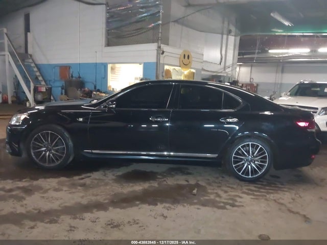 Auction sale of the 2016 Lexus Ls 460, vin: JTHCL5EF4G5027096, lot number: 43882845