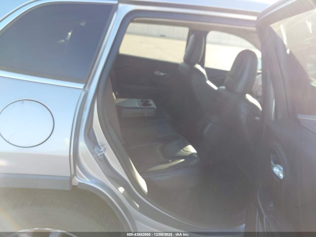 1C4PJMDS0GW269086 Jeep Cherokee