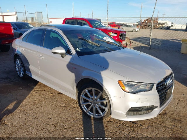 2015 AUDI A3 WAUKFGFF4F1011448 Photo 0