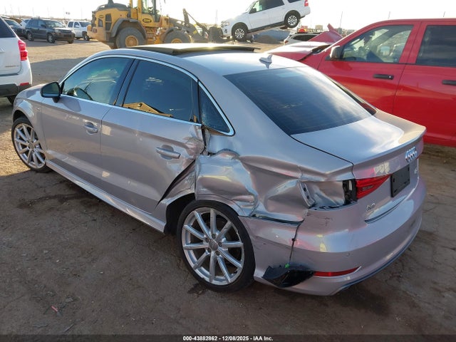 2015 AUDI A3 WAUKFGFF4F1011448 Photo 2