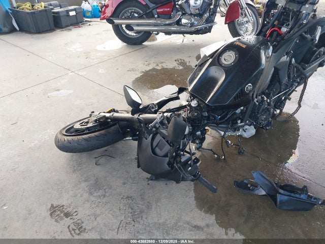 Yamaha Yzfr7 2025 JYARM38E0SA018455 Image 2