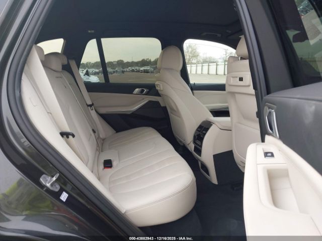 2021 BMW X5 5UXCR4C03M9F38510 Photo 7