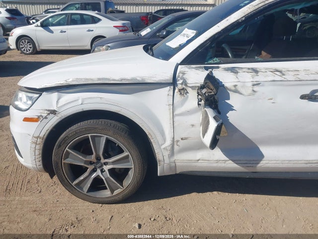 2019 AUDI Q5 WA1BNAFY7K2060498 Photo 5