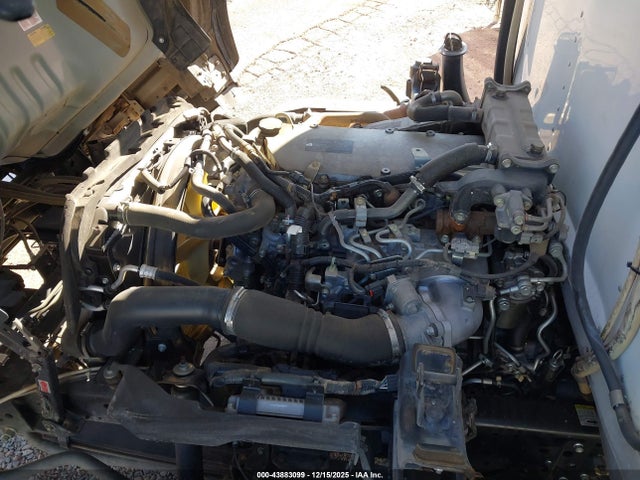 Isuzu NPR XD 2018 JALC4W161J7K00223 Image 9