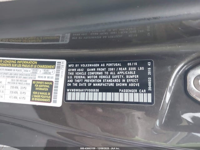2015 VOLKSWAGEN EOS WVWBW8AH1FV005536 Photo 8