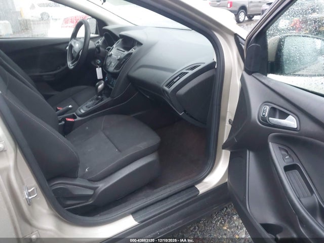 1FADP3K22HL344667 Ford FOCUS SE