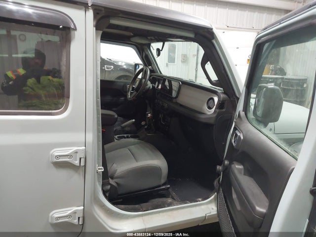 1C4PJXDG0RW313670 Jeep Wrangler 4-door Sport 4x4