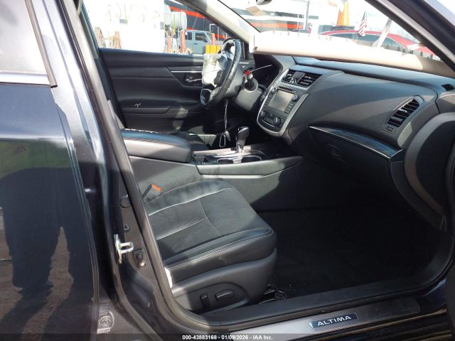 2017 NISSAN ALTIMA 1N4AL3AP7HC276295 Photo 4
