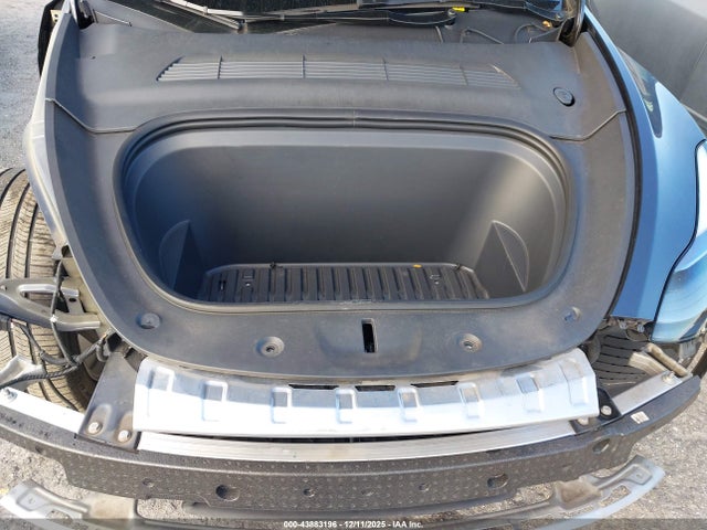 2024 TESLA MODEL Y 7SAYGDEE0RA239069 Photo 9