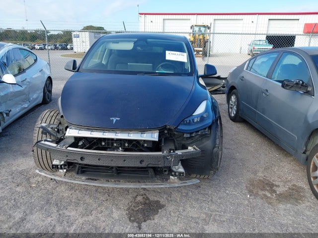 2024 TESLA MODEL Y 7SAYGDEE0RA239069 Photo 5