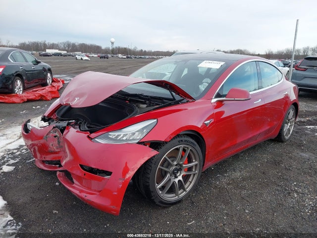 2019 TESLA MODEL 3 5YJ3E1EB9KF440785 Photo 1