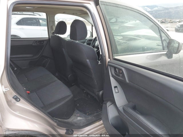 2016 SUBARU FORESTER JF2SJADC3GH497199 Photo 7